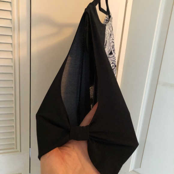 BCBG MAXAZARIA Dark Navy Blue, White and Grey Dress bodycon with side ruching. - Picture 6 of 6